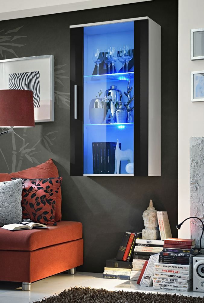 Stylische Hängevitrine Salmeli 19, Farbe: Weiß / Schwarz - Abmessungen: 110 x 60 x 29 cm (H x B x T), mit LED-Beleuchtung